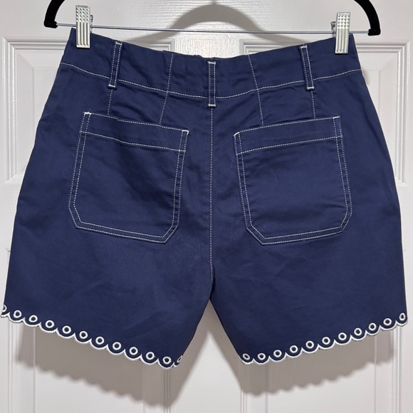 0120- NWT Bagatelle Navy Scallop Hem Embroidered Shorts 8 - Picture 2 of 13